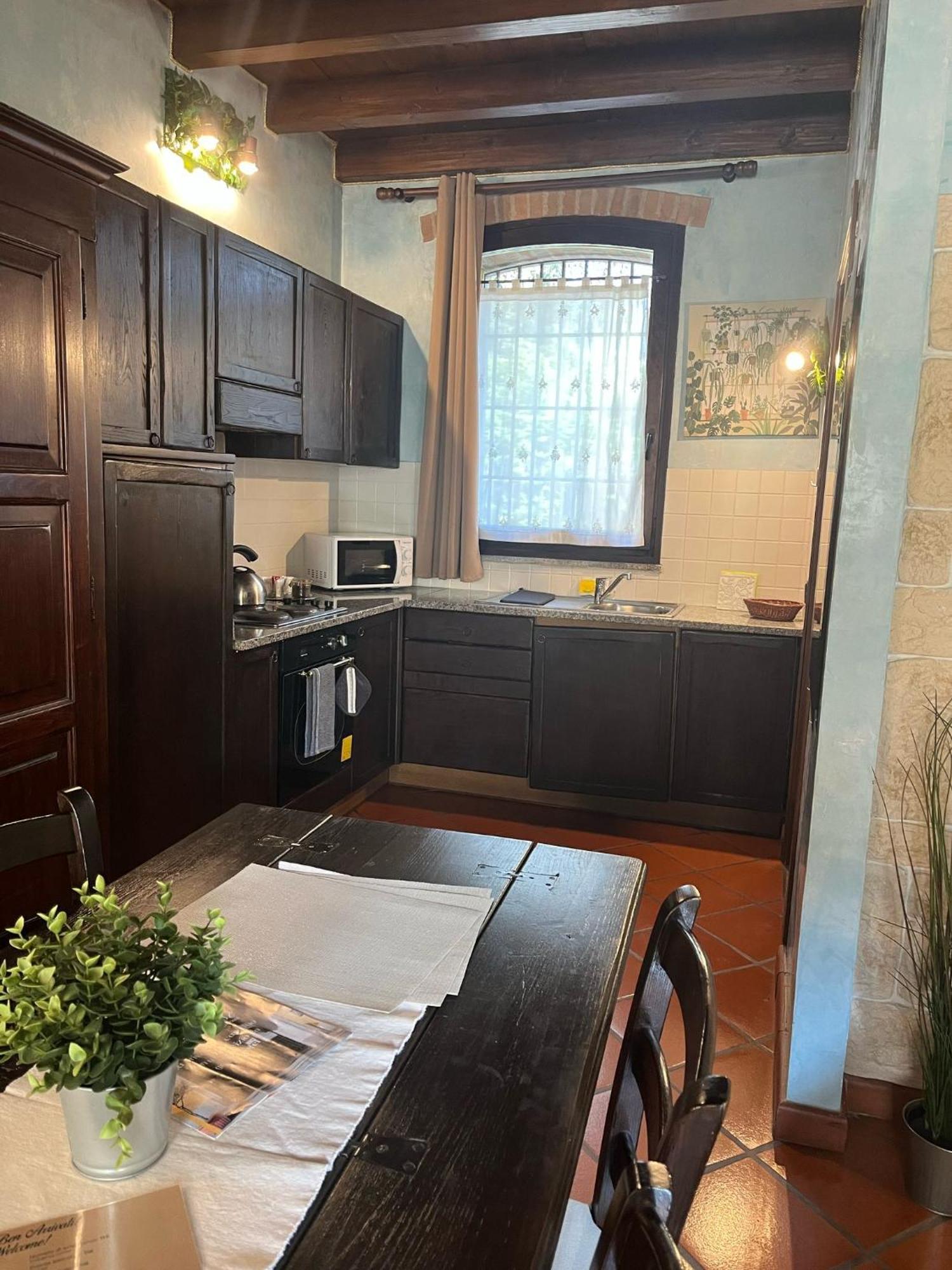 Monolocale Adelaide Abbadesse Guest House Милано Екстериор снимка